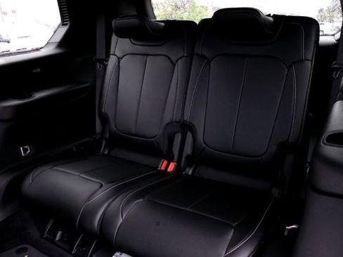New 2025 Jeep Grand Cherokee L Limited AWD/4WD image 20