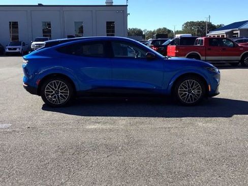 New 2025 Ford Mustang Mach-E Premium image 4