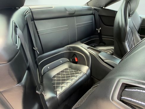 Used 2015 Ferrari California T RWD image 32