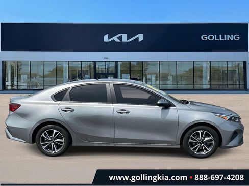 Certified 2024 Kia Forte LXS w/ LXS Technology Package FWD image 2