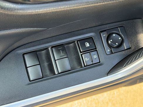 Certified 2025 Toyota RAV4 LE AWD/4WD image 12