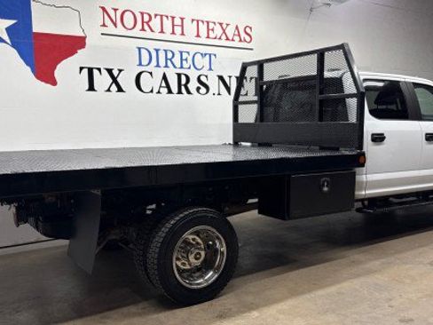 Used 2022 Ford F550 4x4 Crew Cab Super Duty w/ Power Equipment Group image 5