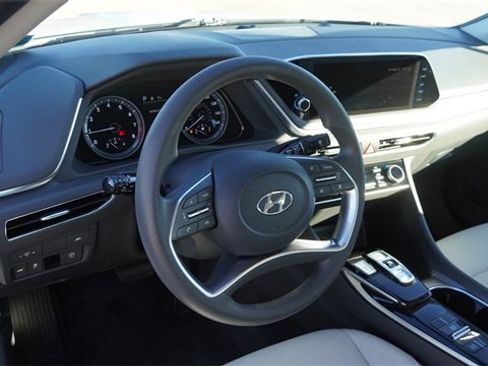 Used 2023 Hyundai Sonata SEL image 17