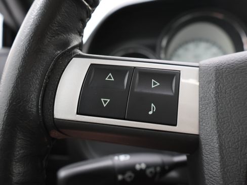 Used 2010 Dodge Challenger R/T RWD image 12