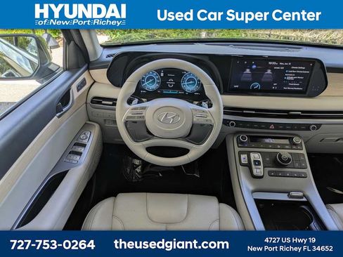 Certified 2023 Hyundai Palisade Limited FWD image 23