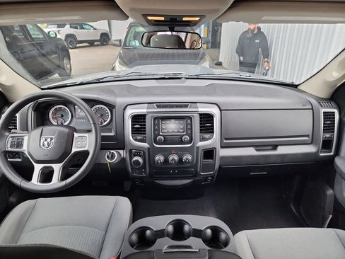 Used 2024 RAM 1500 Classic SLT AWD/4WD image 18