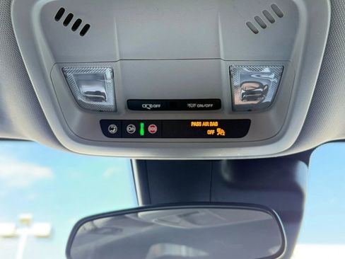 Used 2023 Chevrolet Malibu LT image 21