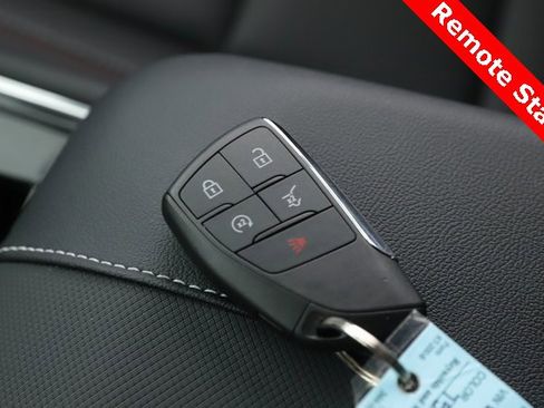 Used 2025 Chevrolet Traverse Z71 w/ LPO, Floor Liner Package image 3