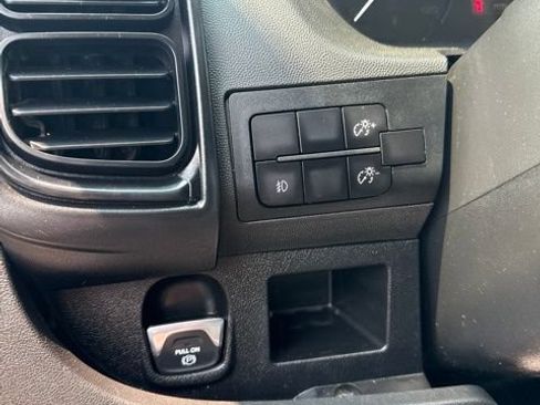 Used 2025 RAM ProMaster 2500 w/ Convenience Group FWD image 12