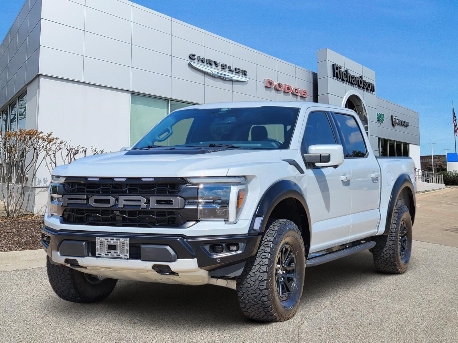 Used 2025 Ford F150 Raptor AWD/4WD image 2
