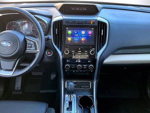 Used 2021 Subaru Ascent Premium w/ Convenience Package image 12