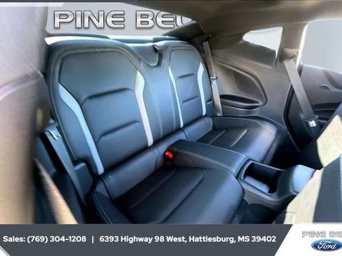Used 2018 Chevrolet Camaro SS image 20