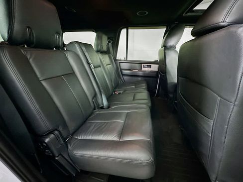 Used 2017 Ford Expedition XLT image 33