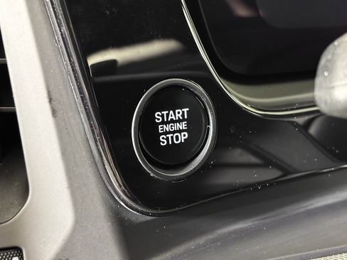 New 2026 Porsche Cayenne image 21