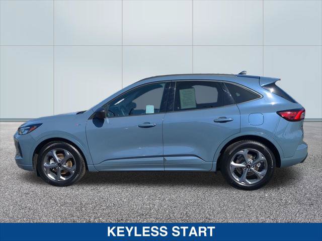 Certified 2023 Ford Escape ST-Line w/ Tech Pack #1 FWD image 2