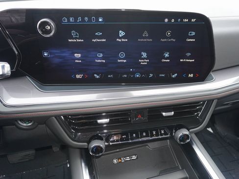 Used 2025 Chevrolet Suburban RST image 22