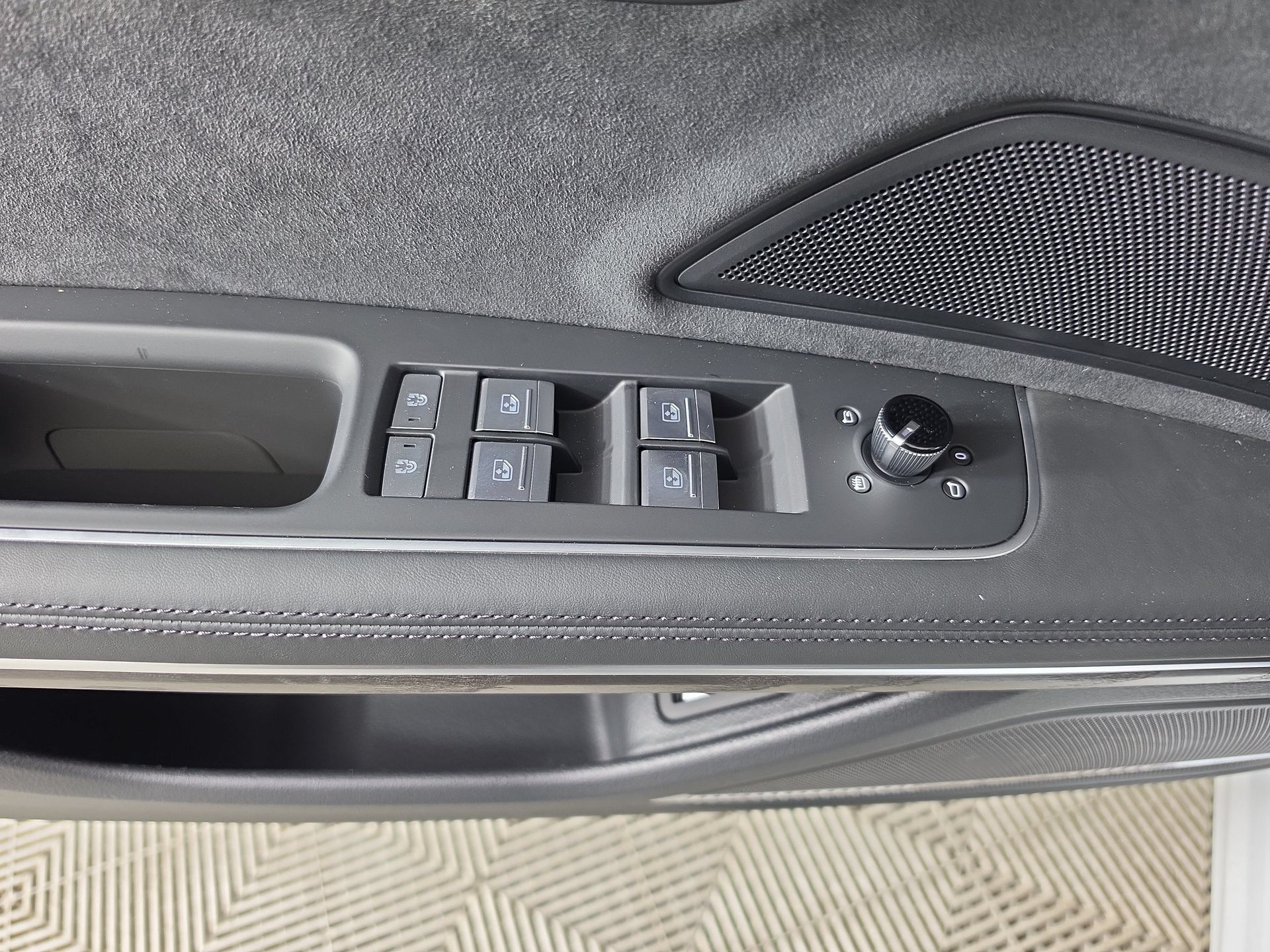 New 2026 Audi A8 L 3.0T AWD/4WD image 17