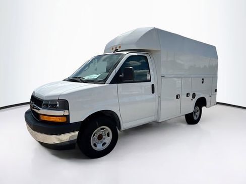 New 2024 Chevrolet Express 3500 w/ Power Convenience Package image 3