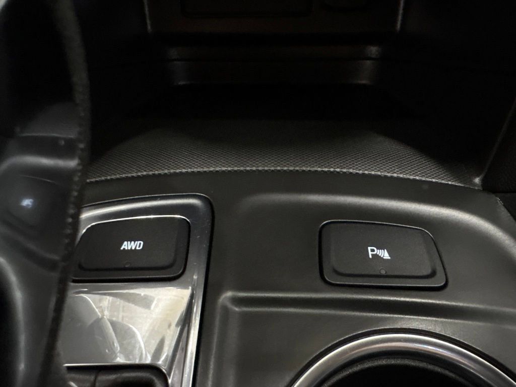 Used 2024 Chevrolet Equinox LT AWD/4WD image 20