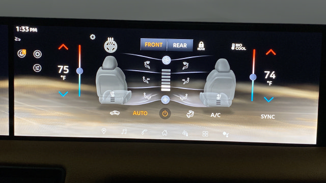 Used 2025 Nissan Armada Platinum Reserve AWD/4WD image 18