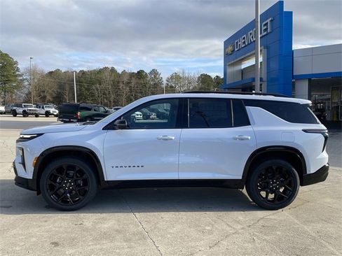 New 2026 Chevrolet Traverse RS image 2