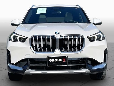 Used 2025 BMW X1 xDrive28i w/ Convenience Package AWD/4WD image 3