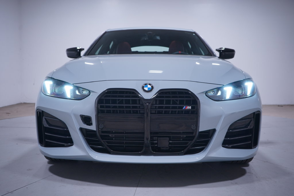 Used 2026 BMW M440i w/ Parking Assistance Package RWD image 4