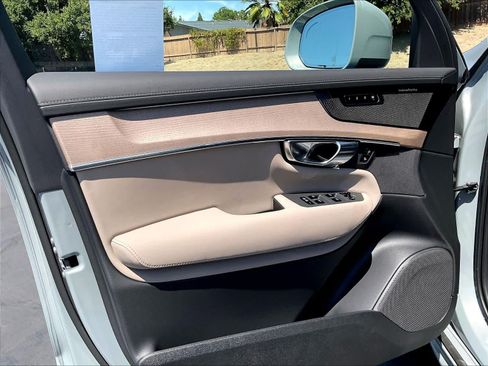New 2027 Volvo XC90 B6 Plus AWD/4WD image 24