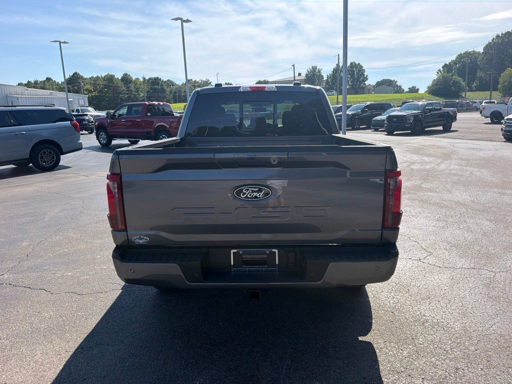 New 2026 Ford F150 XLT w/ Equipment Group 302A MID AWD/4WD image 4