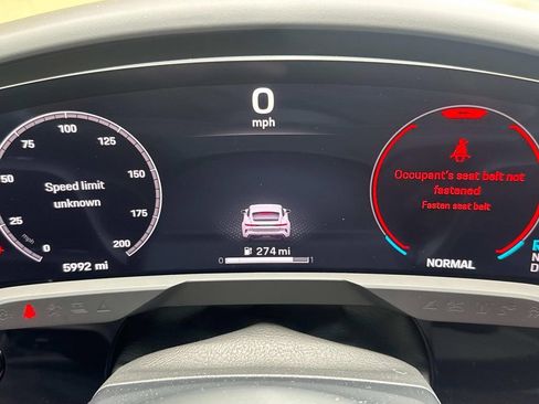 Used 2025 Porsche Taycan image 26