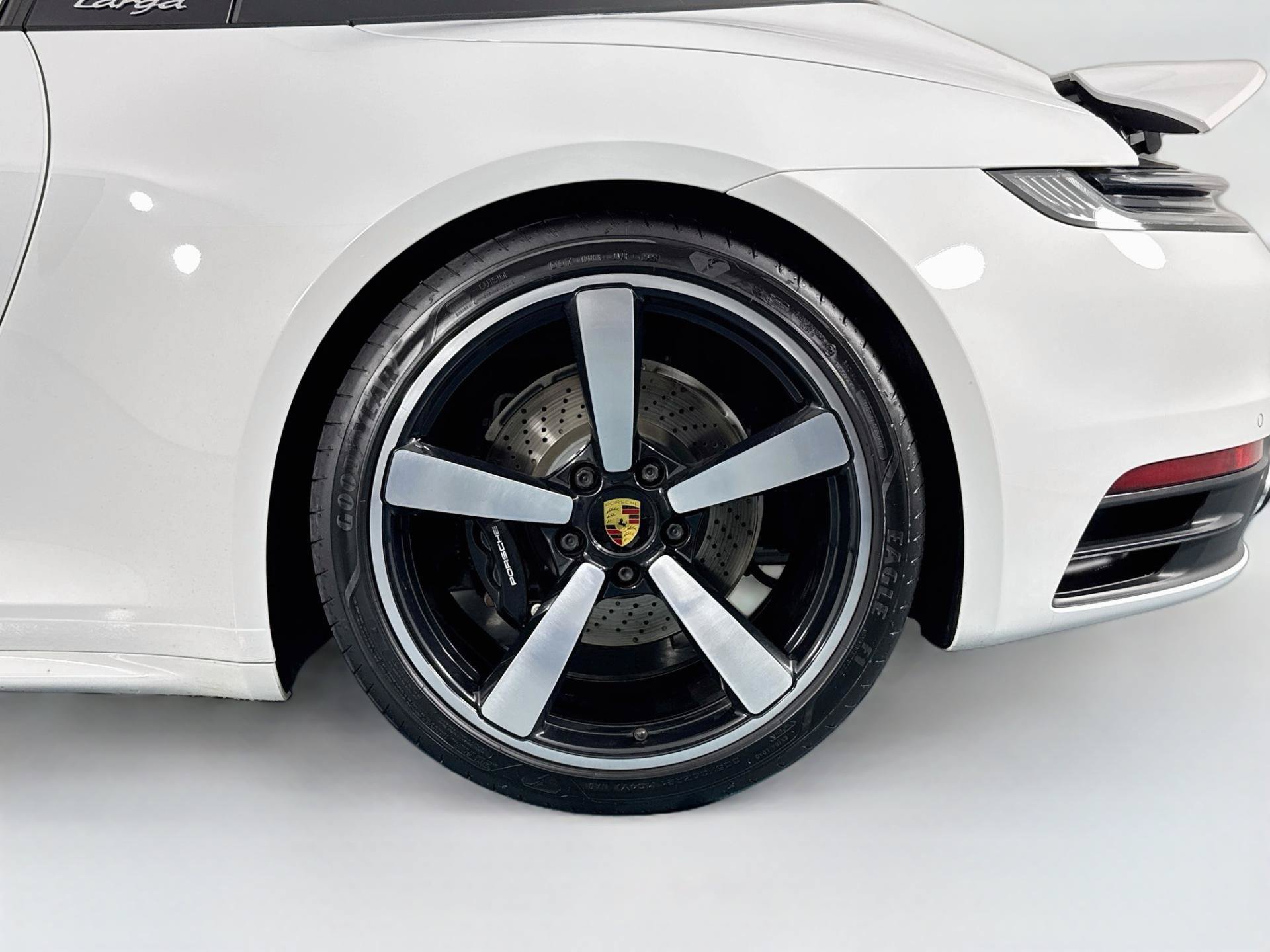 Used 2021 Porsche 911 AWD/4WD image 31