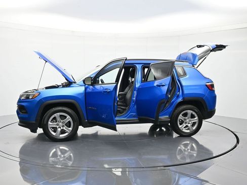 Used 2024 Jeep Compass Latitude AWD/4WD image 45