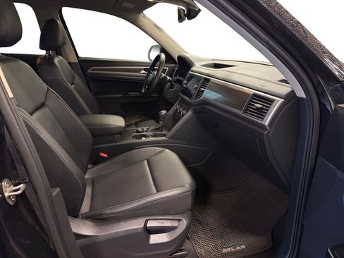 Used 2019 Volkswagen Atlas SE image 29