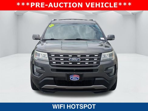 Used 2016 Ford Explorer Limited FWD image 9