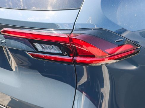 Certified 2025 Toyota Grand Highlander FWD image 15