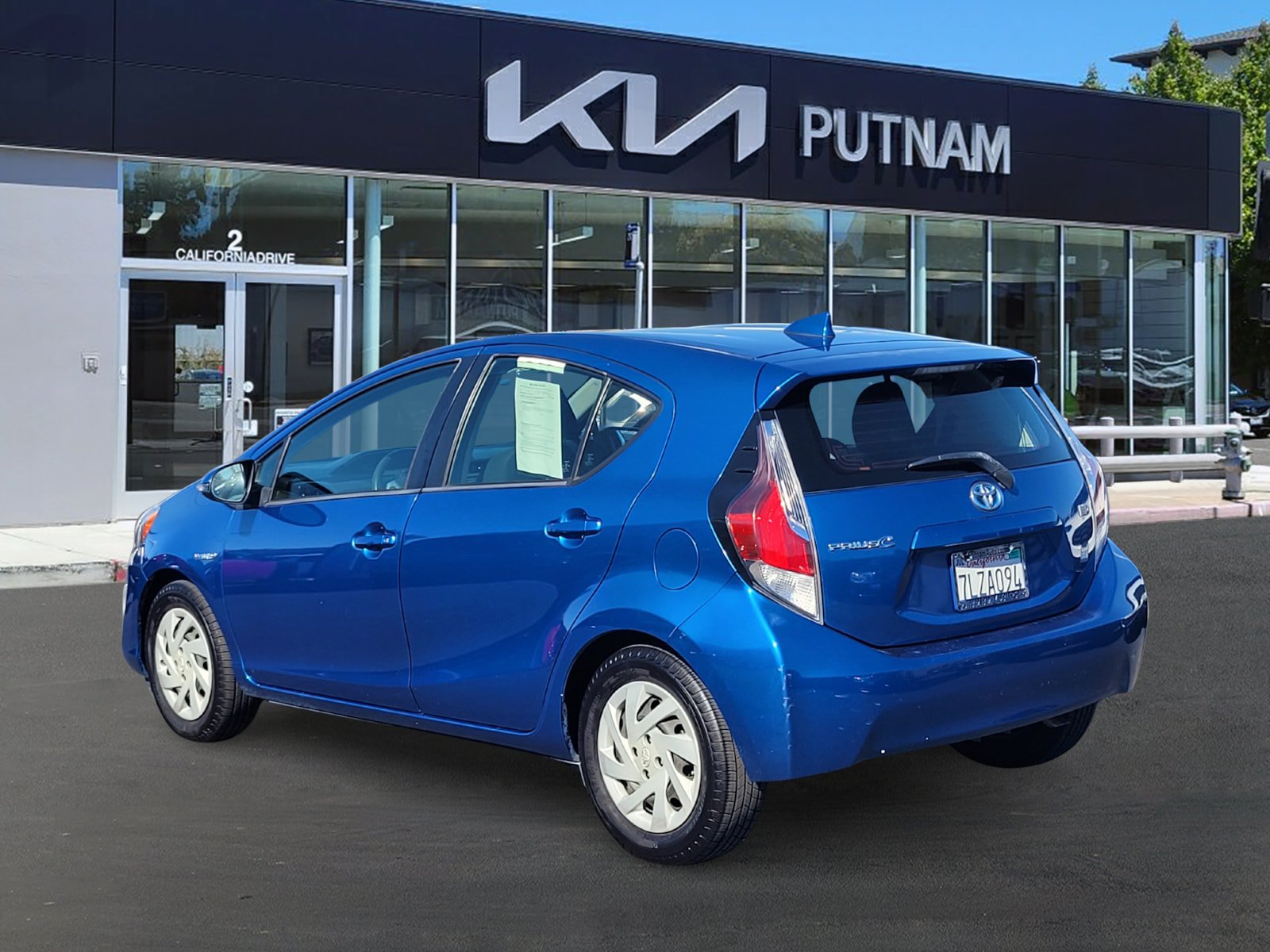 Used 2015 Toyota Prius C Two FWD image 6