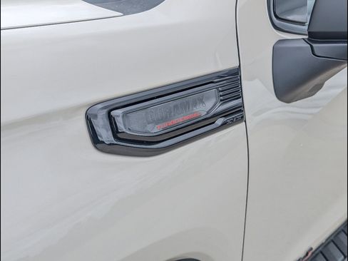 New 2026 GMC Sierra 1500 AT4 w/ AT4 Premium Package AWD/4WD image 11