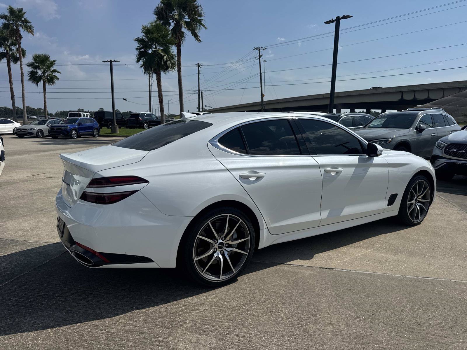 Used 2025 Genesis G70 2.5T RWD image 5