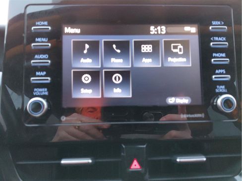 Used 2021 Toyota Camry SE image 36