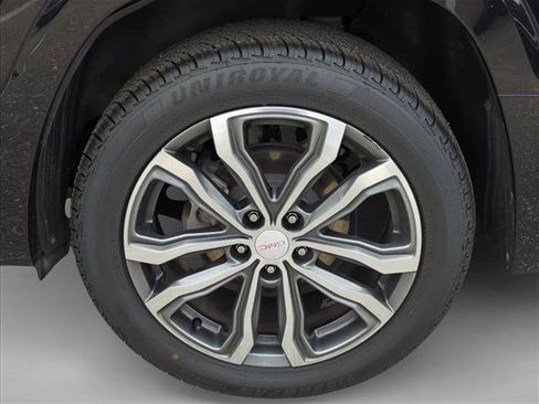 Used 2018 GMC Terrain Denali w/ Advanced Safety Package image 9