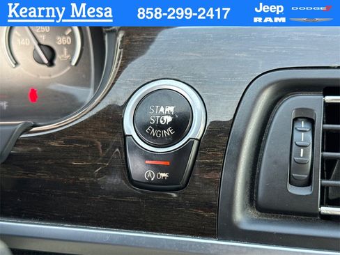 Used 2013 BMW 640i Convertible image 27