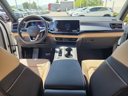 Used 2024 Volkswagen Atlas Cross Sport SE image 20