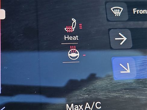 Used 2022 Jeep Grand Cherokee Limited 4xe image 28