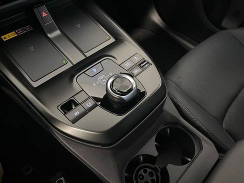 New 2026 Subaru Solterra AWD/4WD image 20