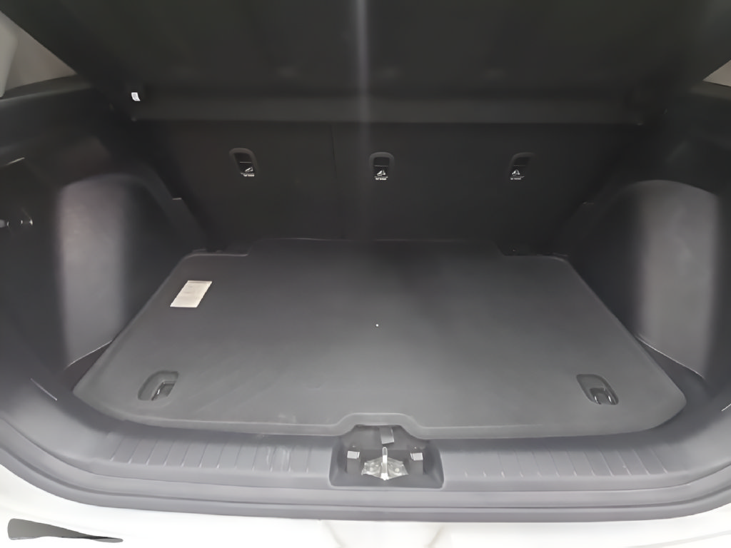 Used 2022 Hyundai Venue Limited FWD image 18