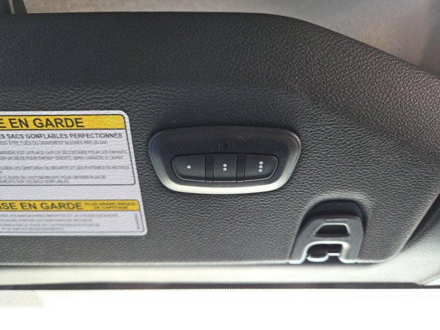 Used 2022 Jeep Wrangler Unlimited Sahara AWD/4WD image 13