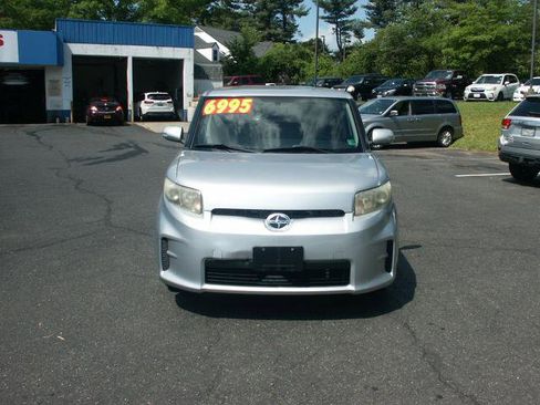 Used 2011 Scion xB image 5