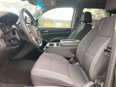 Used 2018 Chevrolet Suburban LS w/ Skid Plate Package image 8