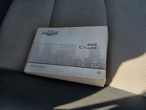 Used 2012 Chevrolet Cruze LS image 20