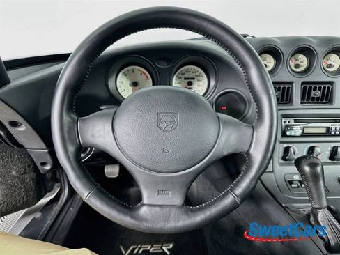 Used 1998 Dodge Viper GTS RWD image 13